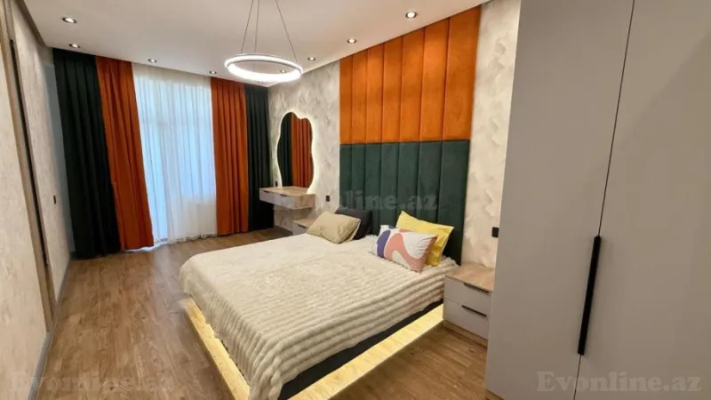 Satılır 2 otaqlı Mənzil Yeni tikili 77 m² Səbail r. - şəkil 3