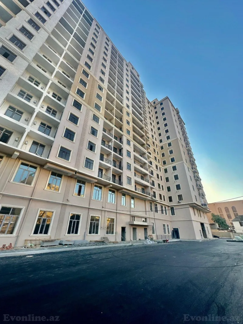 3 otaqlı Mənzil 92 m² 8 Noyabr m. Satılır