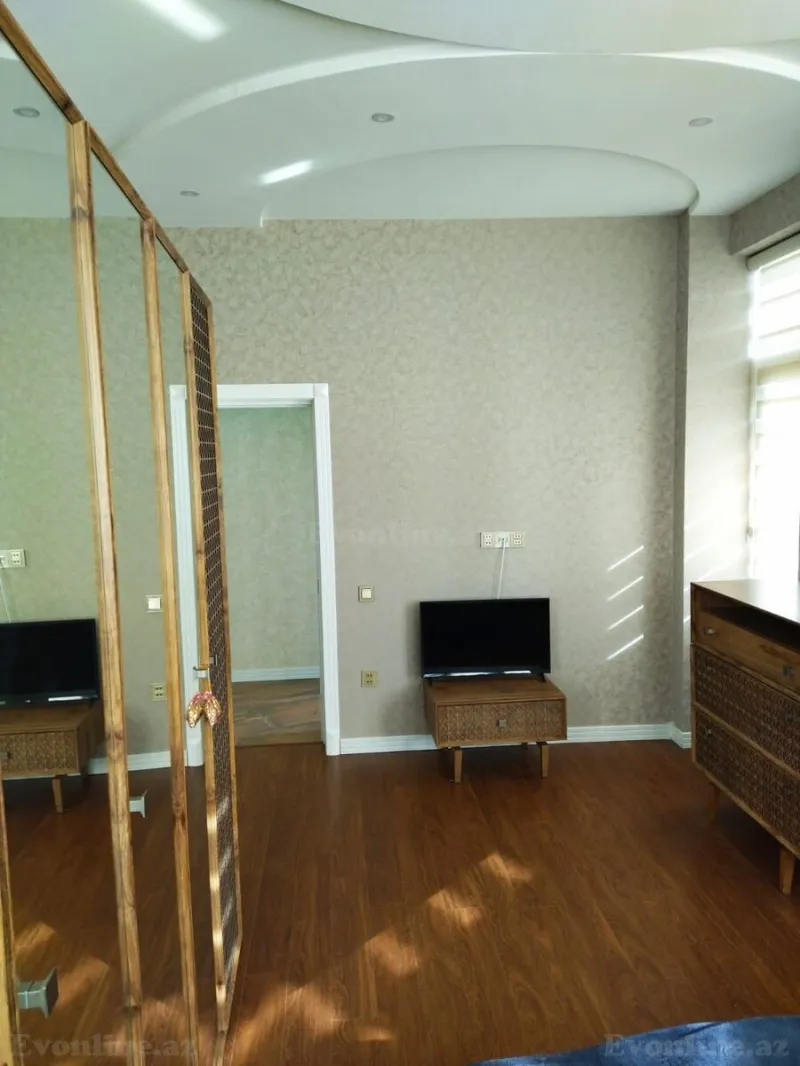 Kirayə verilir 3 otaqlı Mənzil Yeni tikili 145 m² Nəriman Nərimanov m. - şəkil 6