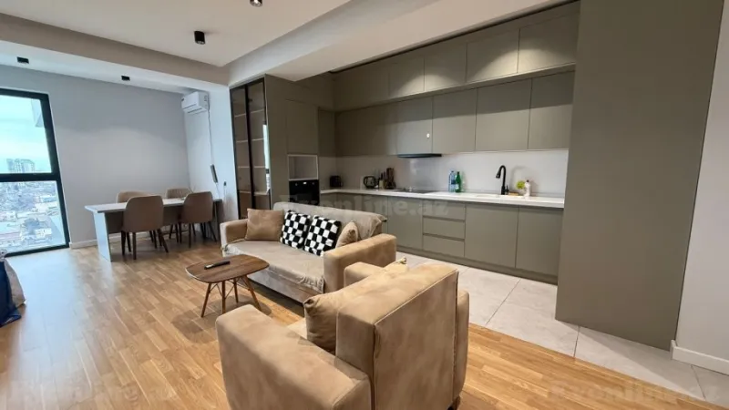 Kirayə verilir 4 otaqlı Mənzil Yeni tikili 150 m² Bayıl