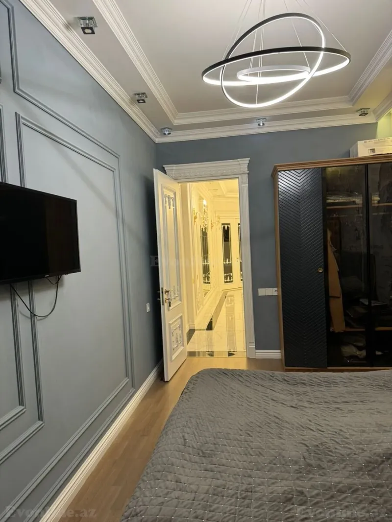 Satılır 4 otaqlı Mənzil Yeni tikili 181 m² Nəsimi r. - şəkil 2