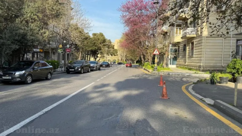 Satılır 2 otaqlı Mənzil Köhnə tikili 50 m² Yasamal r. - şəkil 2