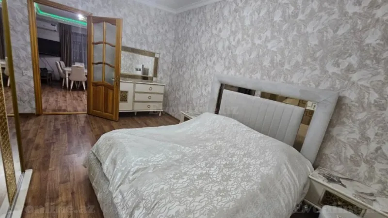 Satılır 4 otaqlı Mənzil Köhnə tikili 90 m² Azadlıq prospekti m. - şəkil 15