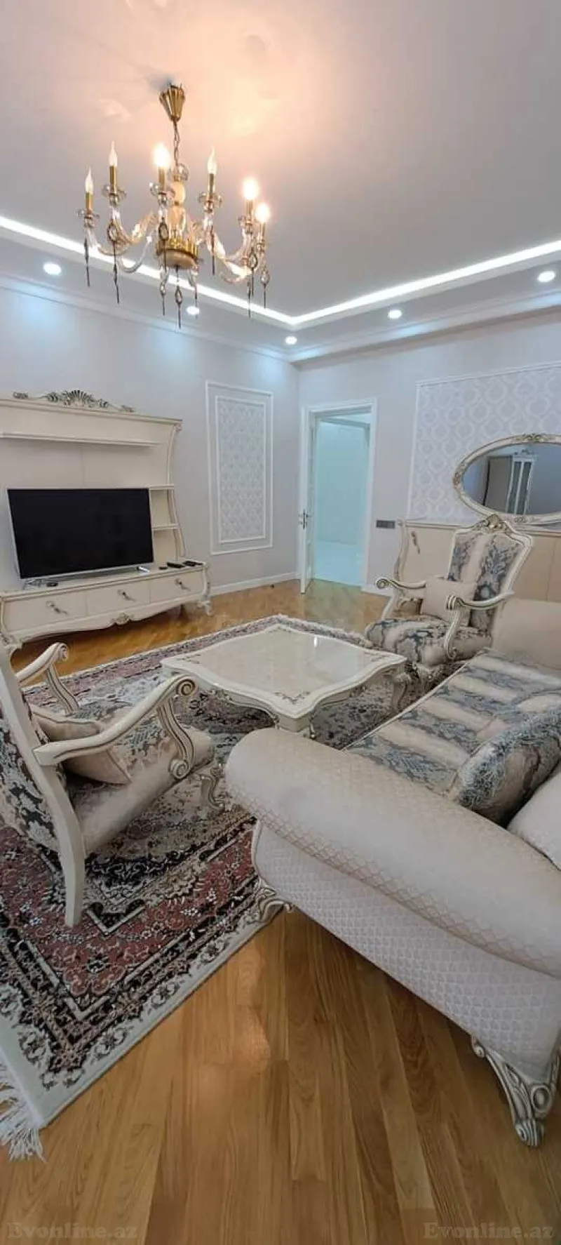 3 otaqlı Mənzil 160 m² Nərimanov r. Kirayə verilir