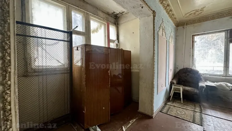 Satılır 2 otaqlı Mənzil Köhnə tikili 55 m² Xalqlar Dostluğu m. - şəkil 3