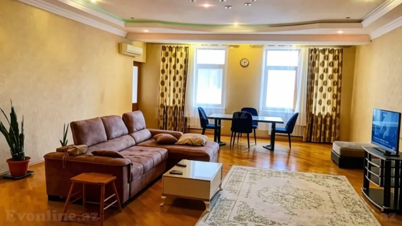 Kirayə verilir 3 otaqlı Mənzil Yeni tikili 150 m² 28 May m. - şəkil 2