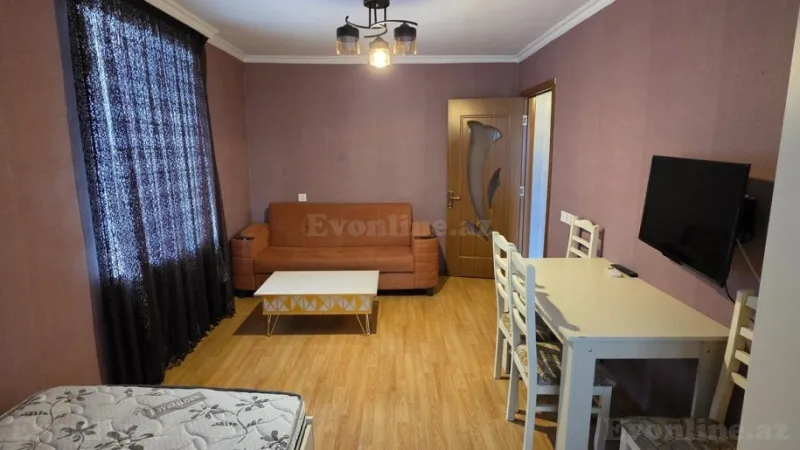 Satılır 1 otaqlı Mənzil Köhnə tikili 42 m² 8-ci mikrorayon - şəkil 2