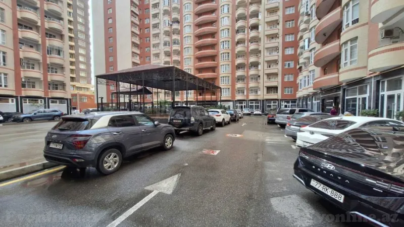 3 otaqlı Mənzil 138 m² Səbail r. Satılır