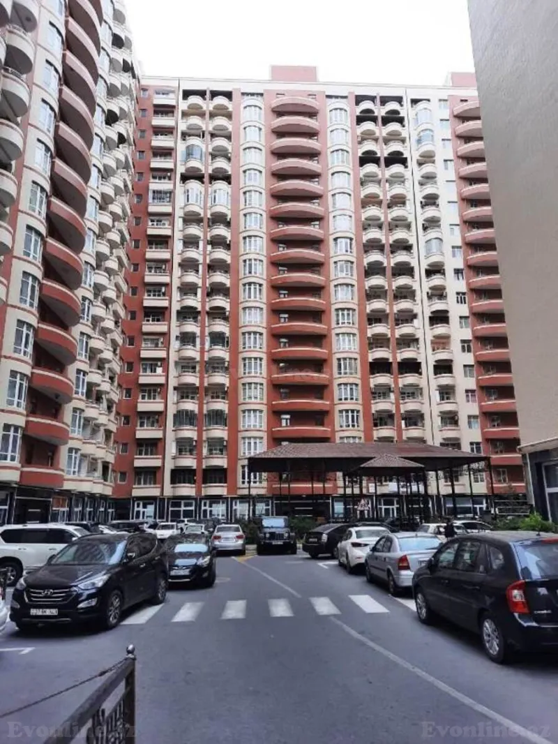 Satılır 3 otaqlı Mənzil Yeni tikili 138 m² Səbail r. - şəkil 5