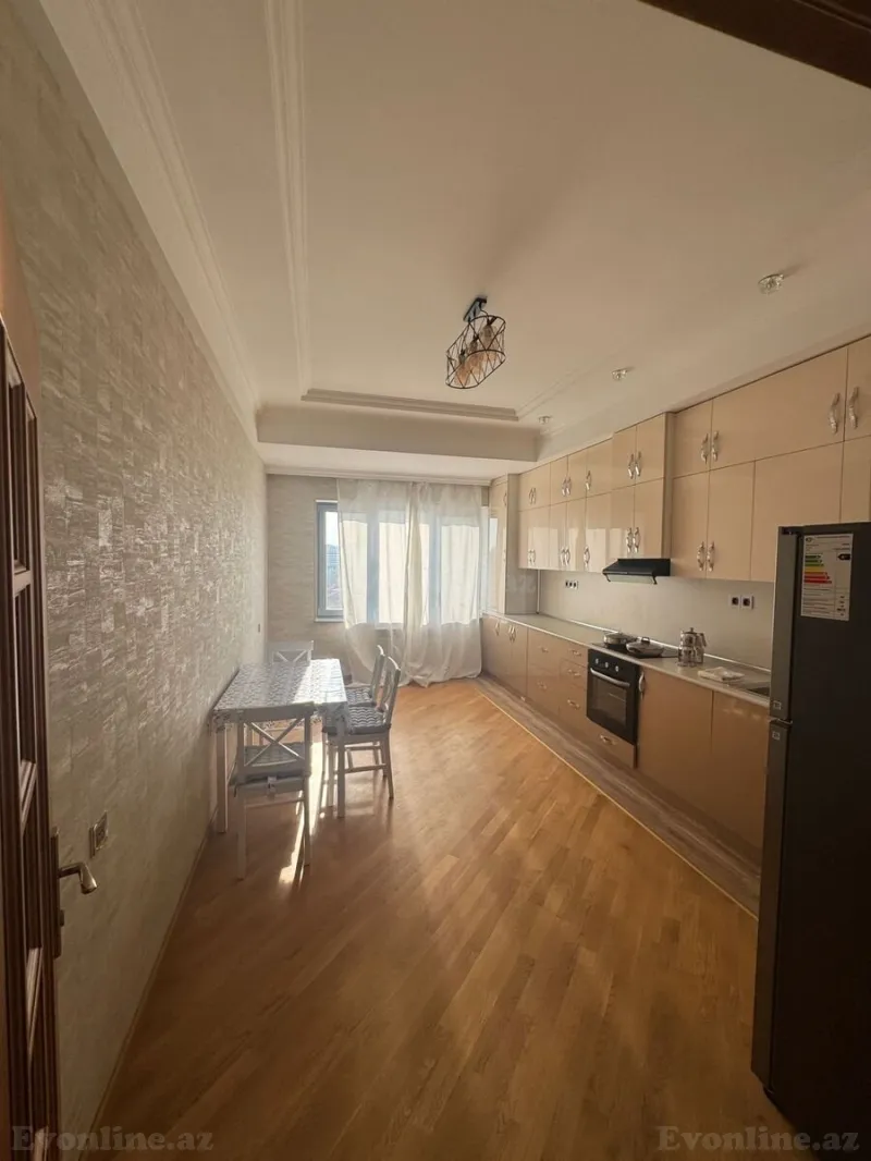 Kirayə verilir 3 otaqlı Mənzil Yeni tikili 140 m² Xətai r. - şəkil 11