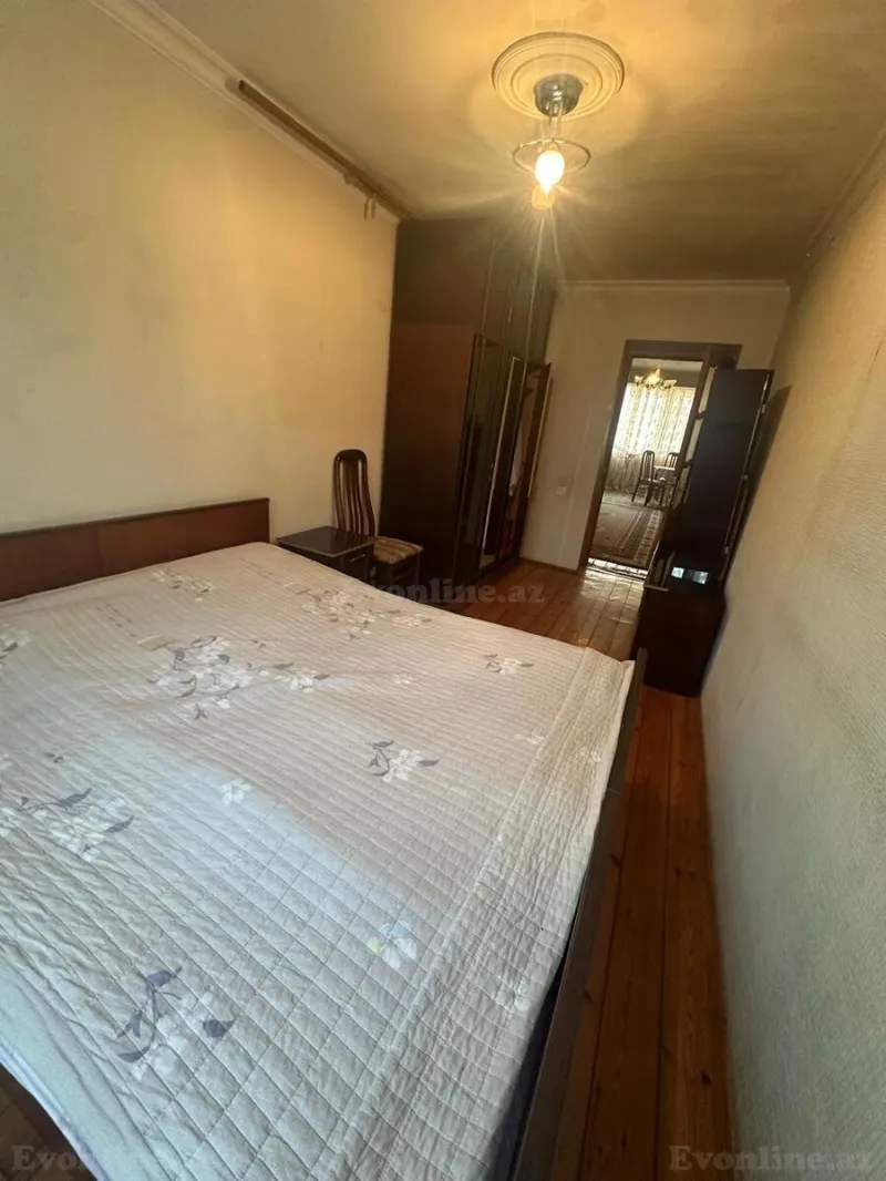 2 otaqlı Mənzil 60 m² Elmlər Akademiyası m. Kirayə verilir