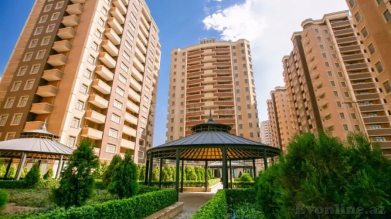 4 otaqlı Mənzil 205 m² 28 May m. Satılır