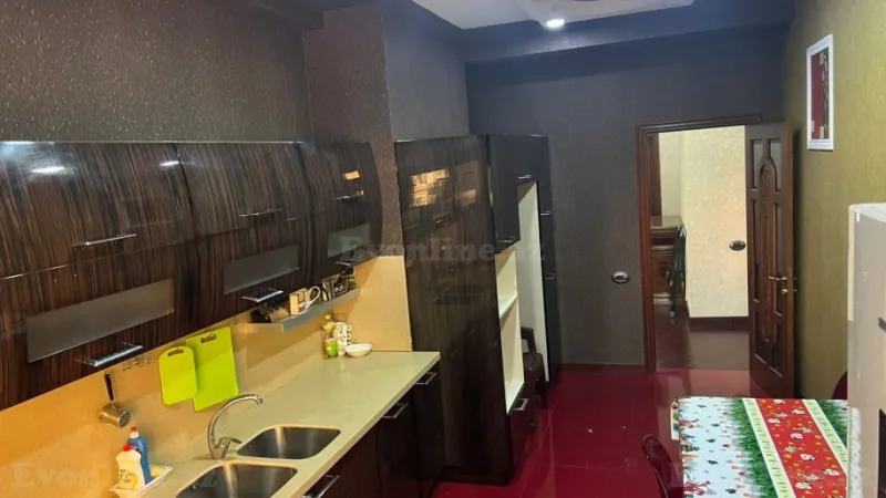 Satılır 4 otaqlı Mənzil Yeni tikili 205 m² 28 May m. - şəkil 17