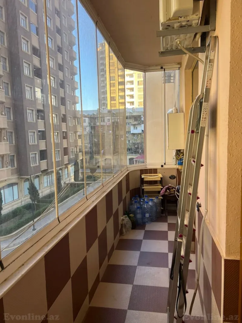 Satılır 4 otaqlı Mənzil Yeni tikili 205 m² 28 May m. - şəkil 18