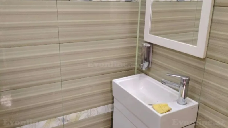 Satılır 4 otaqlı Mənzil Köhnə tikili 120 m² Yasamal - şəkil 8