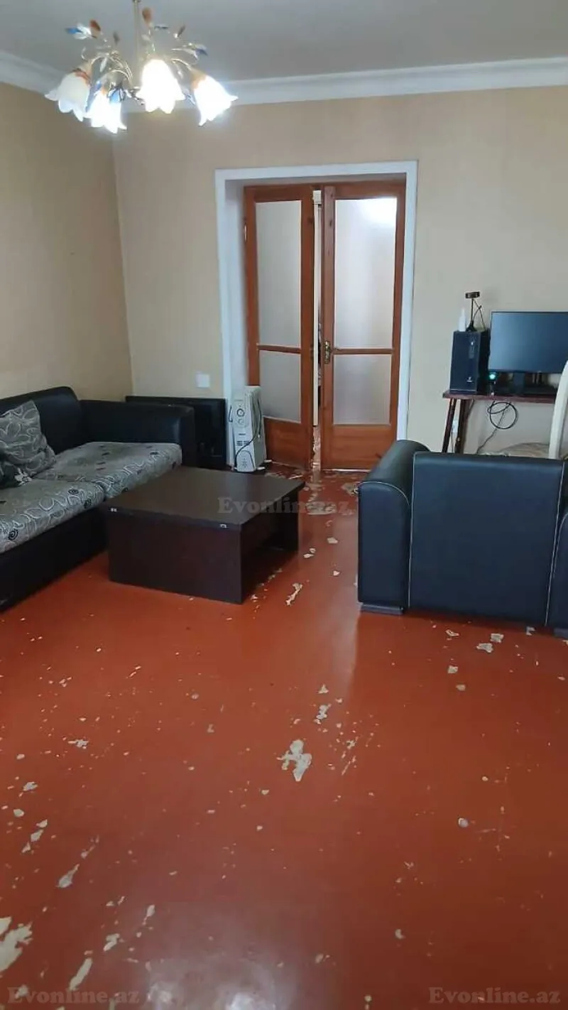 Satılır 3 otaqlı Mənzil Köhnə tikili 75 m² Badamdar - şəkil 3