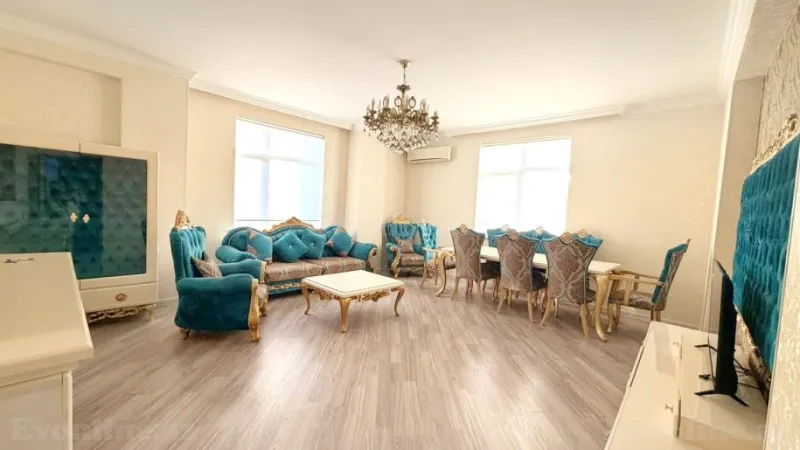 3 otaqlı Mənzil 142 m² 8 Noyabr m. Kirayə verilir