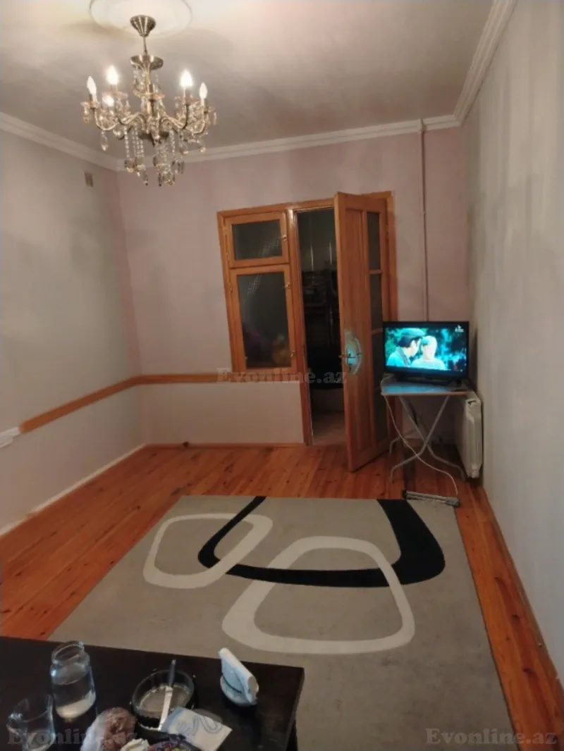 Satılır 2 otaqlı Mənzil Köhnə tikili 34 m² Elmlər Akademiyası m. - şəkil 4