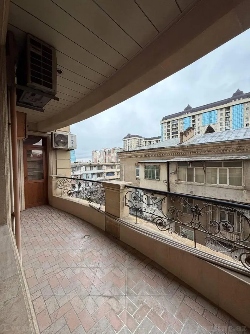 Satılır 5 otaqlı Mənzil Yeni tikili 214 m² Nəriman Nərimanov m. - şəkil 12