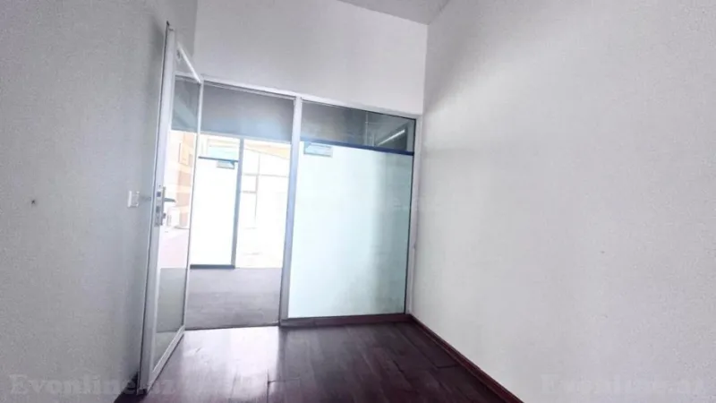 Kirayə verilir Ofis 1400 m² 28 May m. - şəkil 8