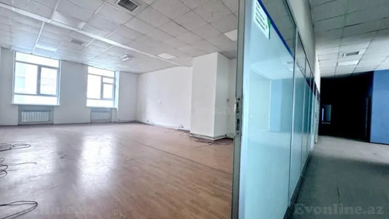 Kirayə verilir Ofis 1400 m² 28 May m. - şəkil 11