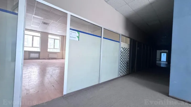 Kirayə verilir Ofis 1400 m² 28 May m. - şəkil 14