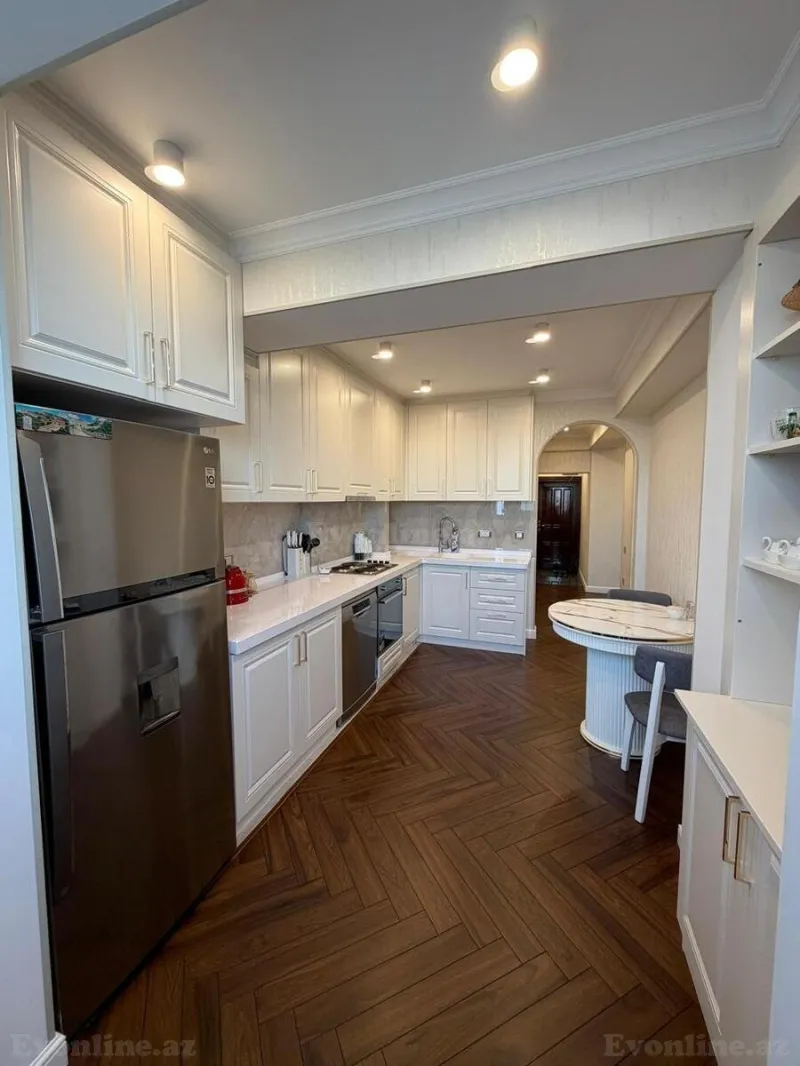 Satılır 2 otaqlı Mənzil Yeni tikili 73 m² Elmlər Akademiyası m. - şəkil 10