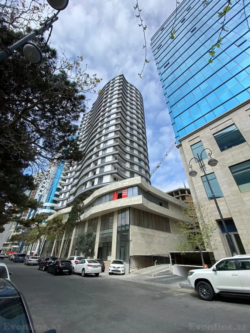 2 otaqlı Mənzil 63 m² 28 May m. Kirayə verilir