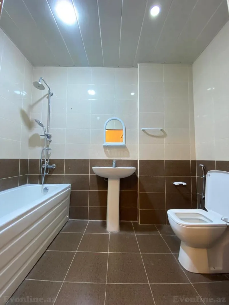 Kirayə verilir 3 otaqlı Mənzil Yeni tikili 70 m² İnşaatçılar m. - şəkil 13