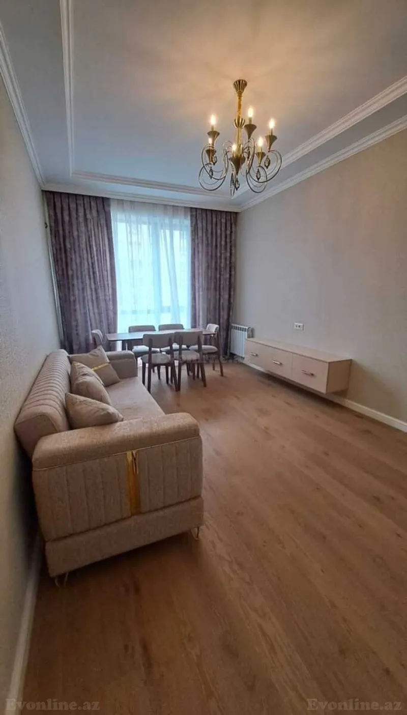 3 otaqlı Mənzil 90 m² 4-cü mikrorayon Kirayə verilir