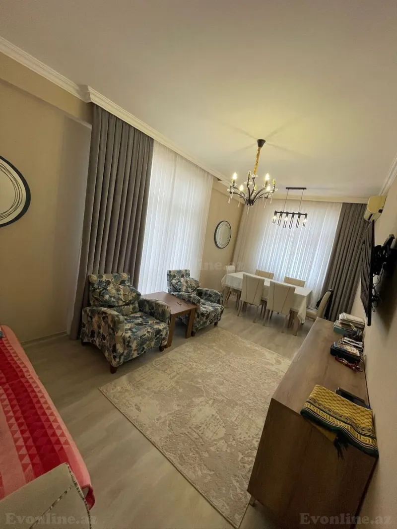 2 otaqlı Mənzil 70 m² 28 May m. Satılır