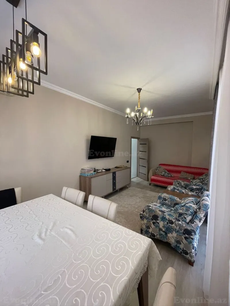 Satılır 2 otaqlı Mənzil Yeni tikili 70 m² 28 May m. - şəkil 2