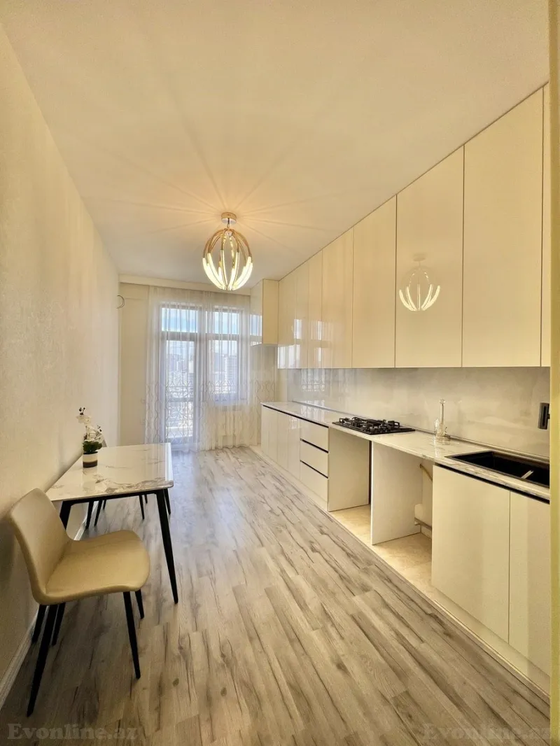 Satılır 2 otaqlı Mənzil Yeni tikili 103 m² 8 Noyabr m. - şəkil 6