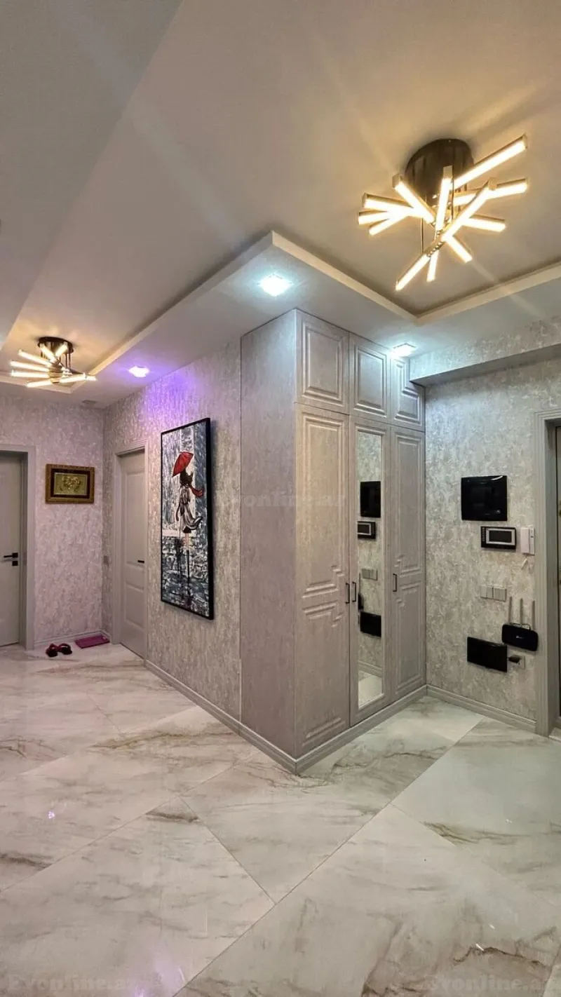 Kirayə verilir 5 otaqlı Mənzil Yeni tikili 200 m² Nərimanov r. - şəkil 10