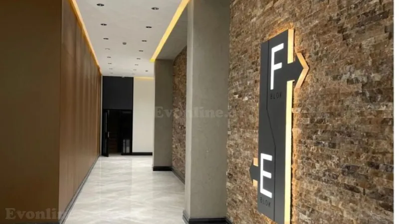 Satılır 2 otaqlı Mənzil Yeni tikili 60 m² Koroğlu m. - şəkil 3