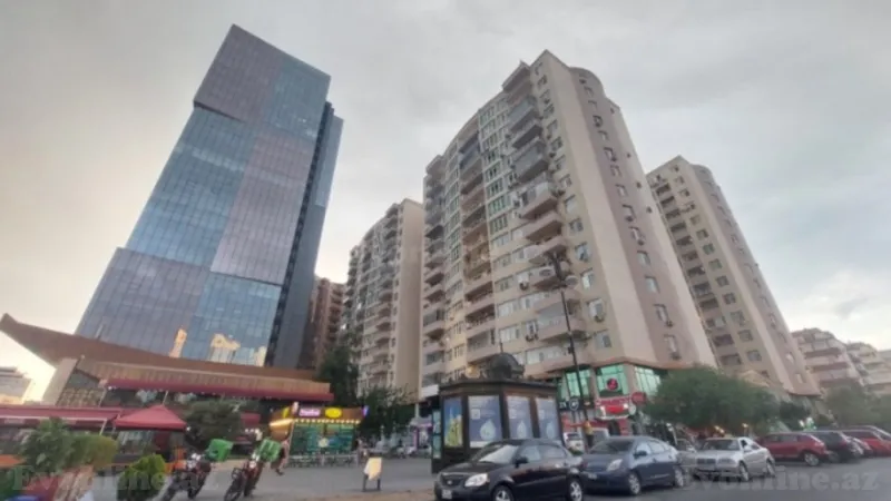 3 otaqlı Mənzil 125 m² Xətai m. Satılır