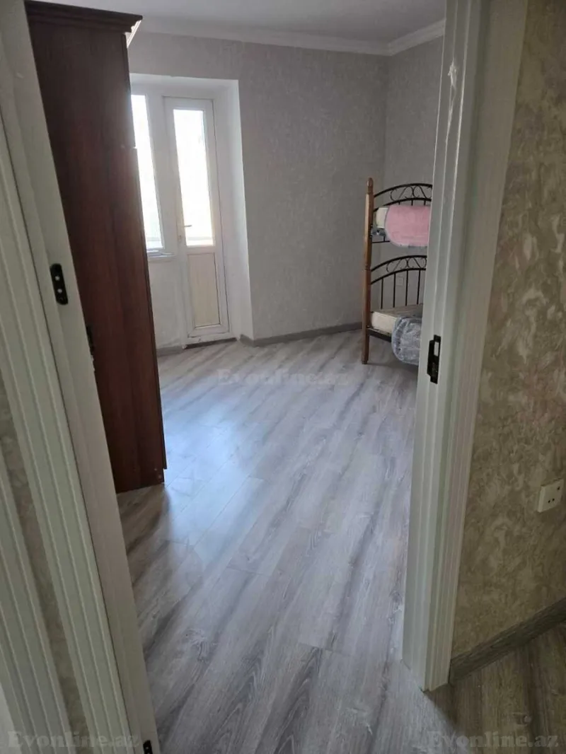 Satılır 3 otaqlı Mənzil Köhnə tikili 90 m² Yasamal r. - şəkil 5