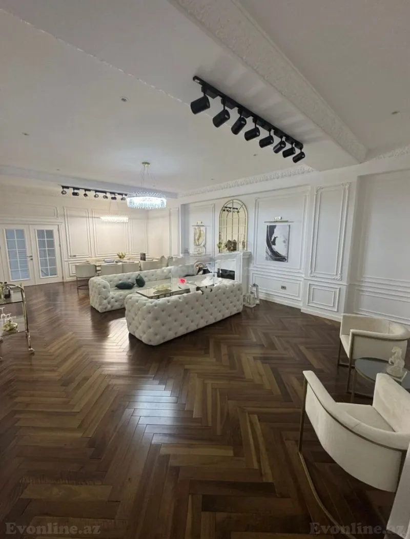 4 otaqlı Mənzil 254 m² 28 May m. Satılır