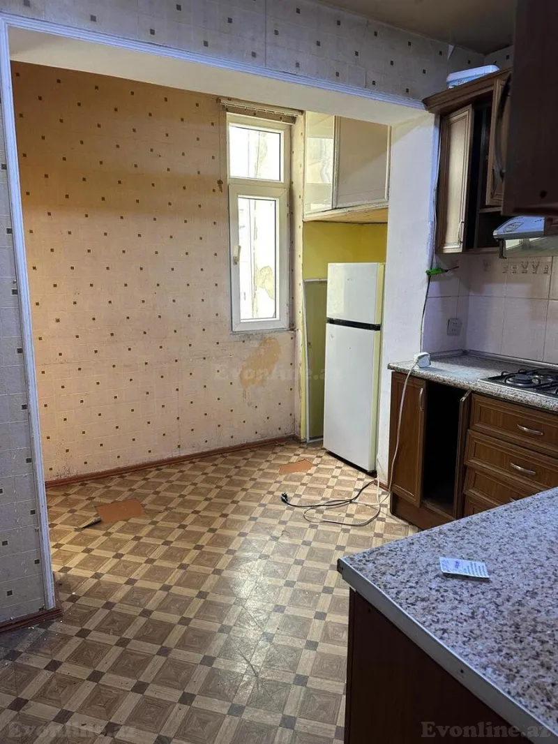 Satılır 2 otaqlı Mənzil Köhnə tikili 45 m² Binəqədi r. - şəkil 5