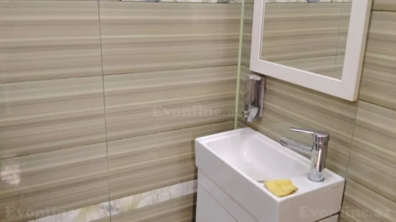 Satılır 4 otaqlı Mənzil Köhnə tikili 120 m² Elmlər Akademiyası m. - şəkil 3