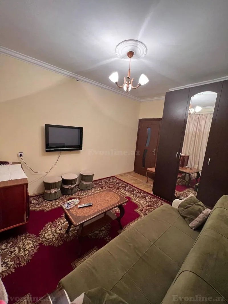 2 otaqlı Mənzil 40 m² Xətai r. Satılır