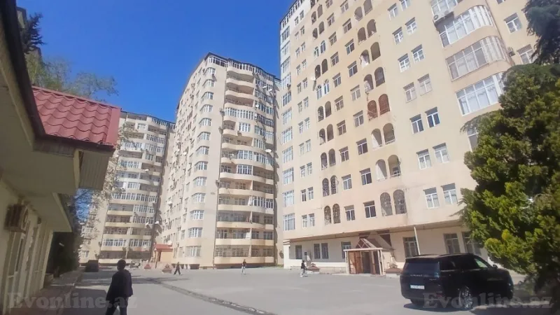 3 otaqlı Mənzil 128 m² Binəqədi r. Satılır