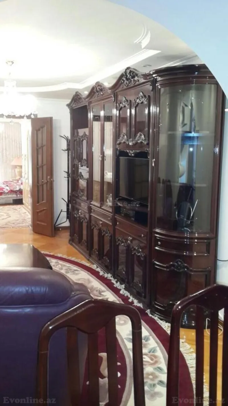 Kirayə verilir 2 otaqlı Mənzil Köhnə tikili 70 m² Sahil m. - şəkil 4