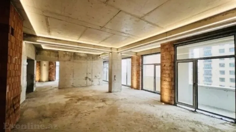 Satılır 4 otaqlı Mənzil Yeni tikili 196 m² 28 May m. - şəkil 2