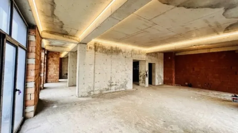 Satılır 4 otaqlı Mənzil Yeni tikili 196 m² 28 May m. - şəkil 3