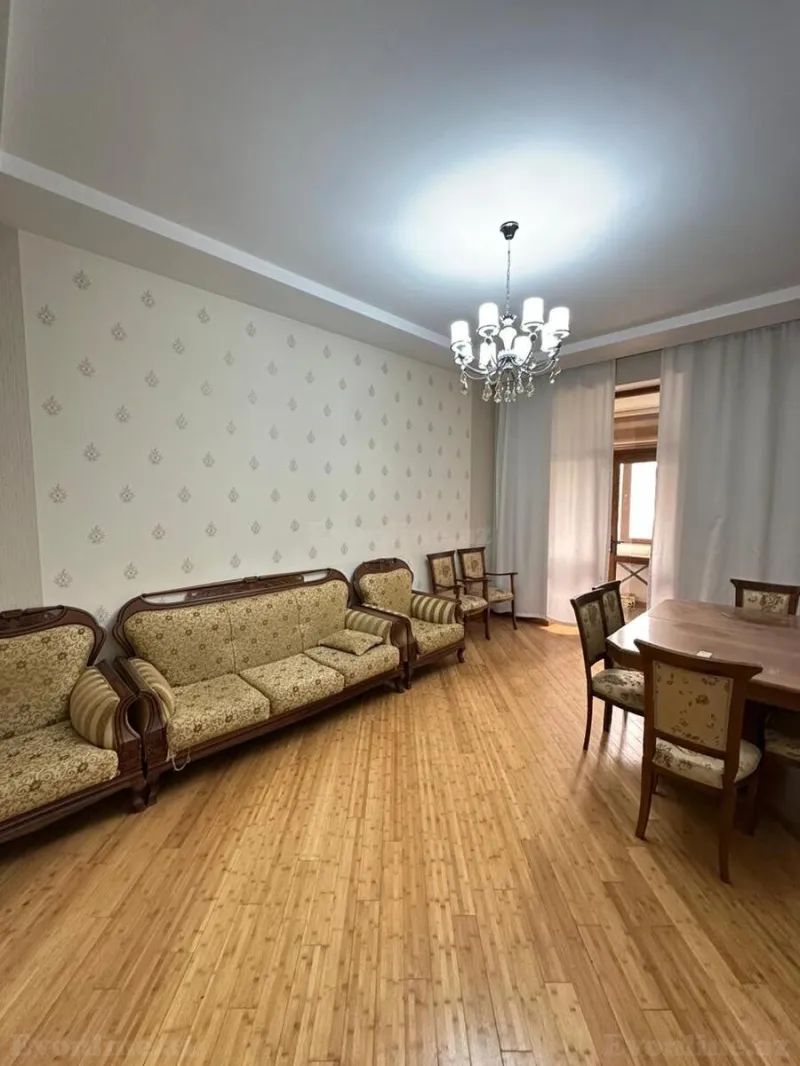 Kirayə verilir 3 otaqlı Mənzil Köhnə tikili 100 m² Nəriman Nərimanov m. - şəkil 2