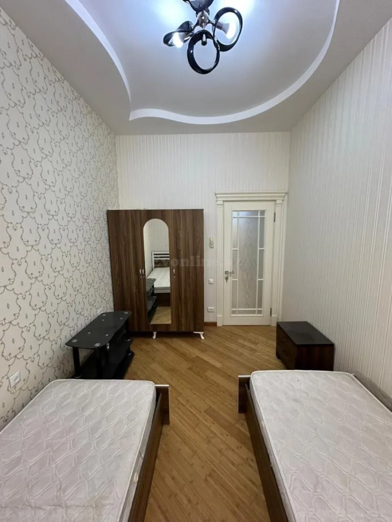 Kirayə verilir 3 otaqlı Mənzil Köhnə tikili 100 m² Nəriman Nərimanov m. - şəkil 11