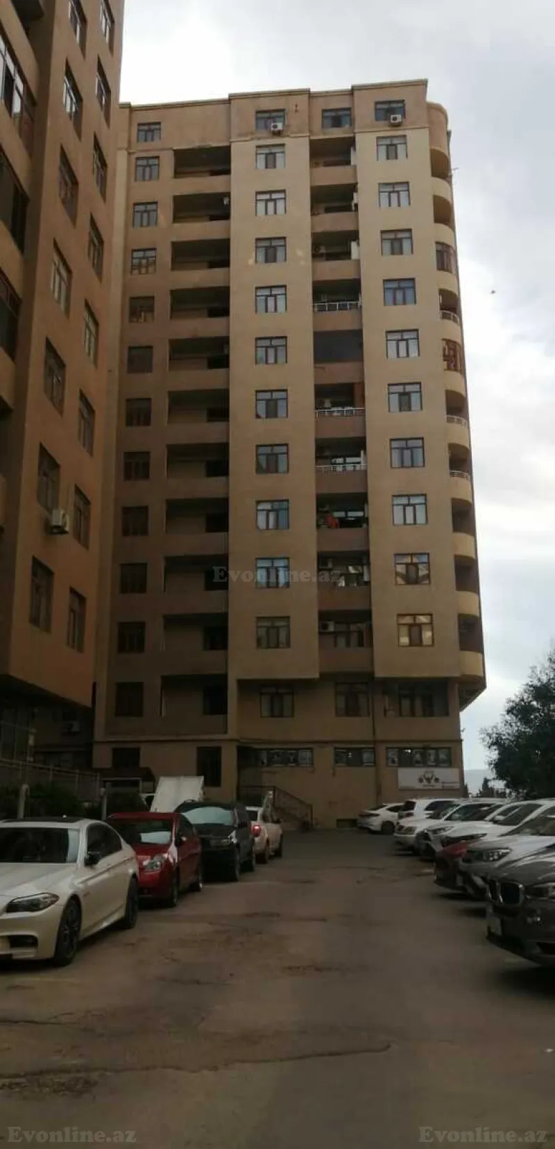 3 otaqlı Mənzil 141 m² Yeni Yasamal Satılır