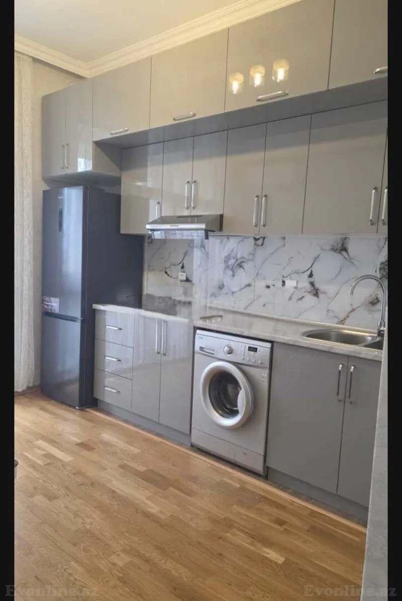 Kirayə verilir 2 otaqlı Mənzil Yeni tikili 77 m² Neftçilər m. - şəkil 4