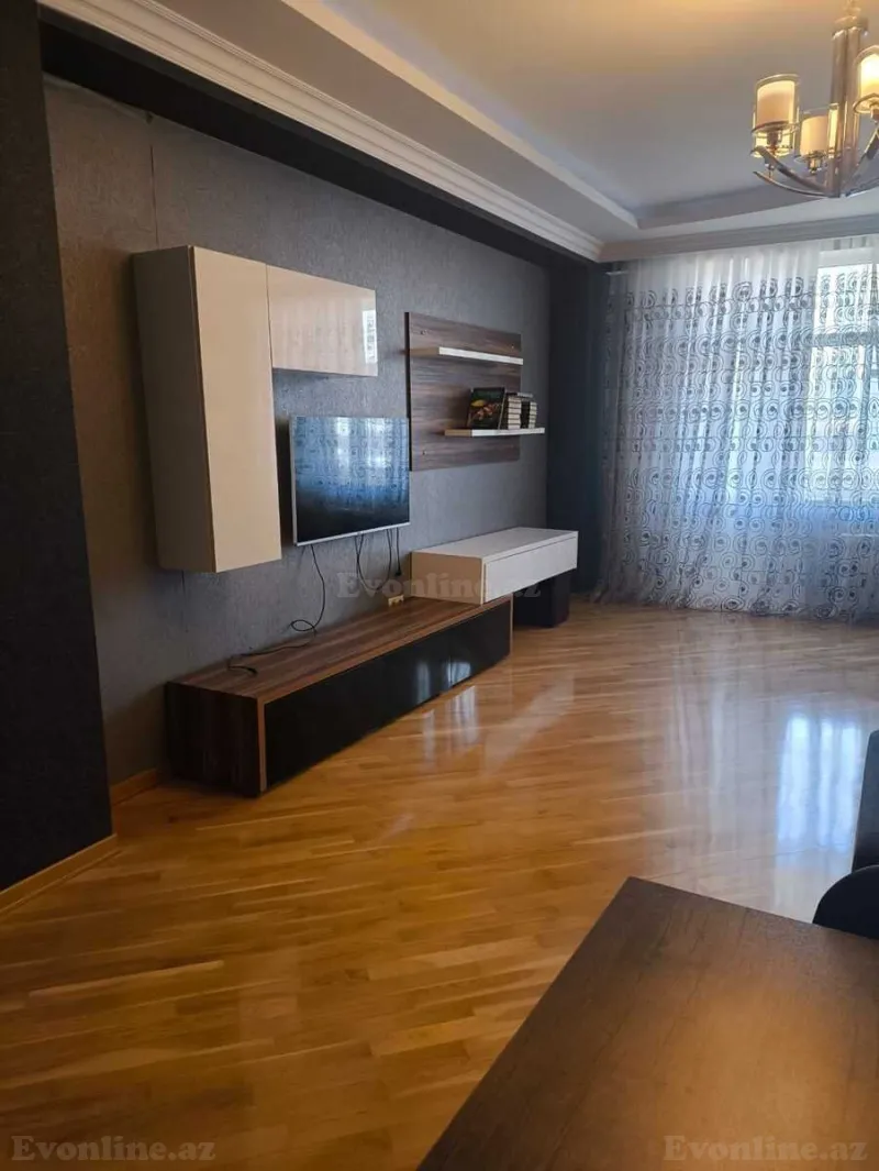 Kirayə verilir 3 otaqlı Mənzil Yeni tikili 180 m² Xətai m. - şəkil 2